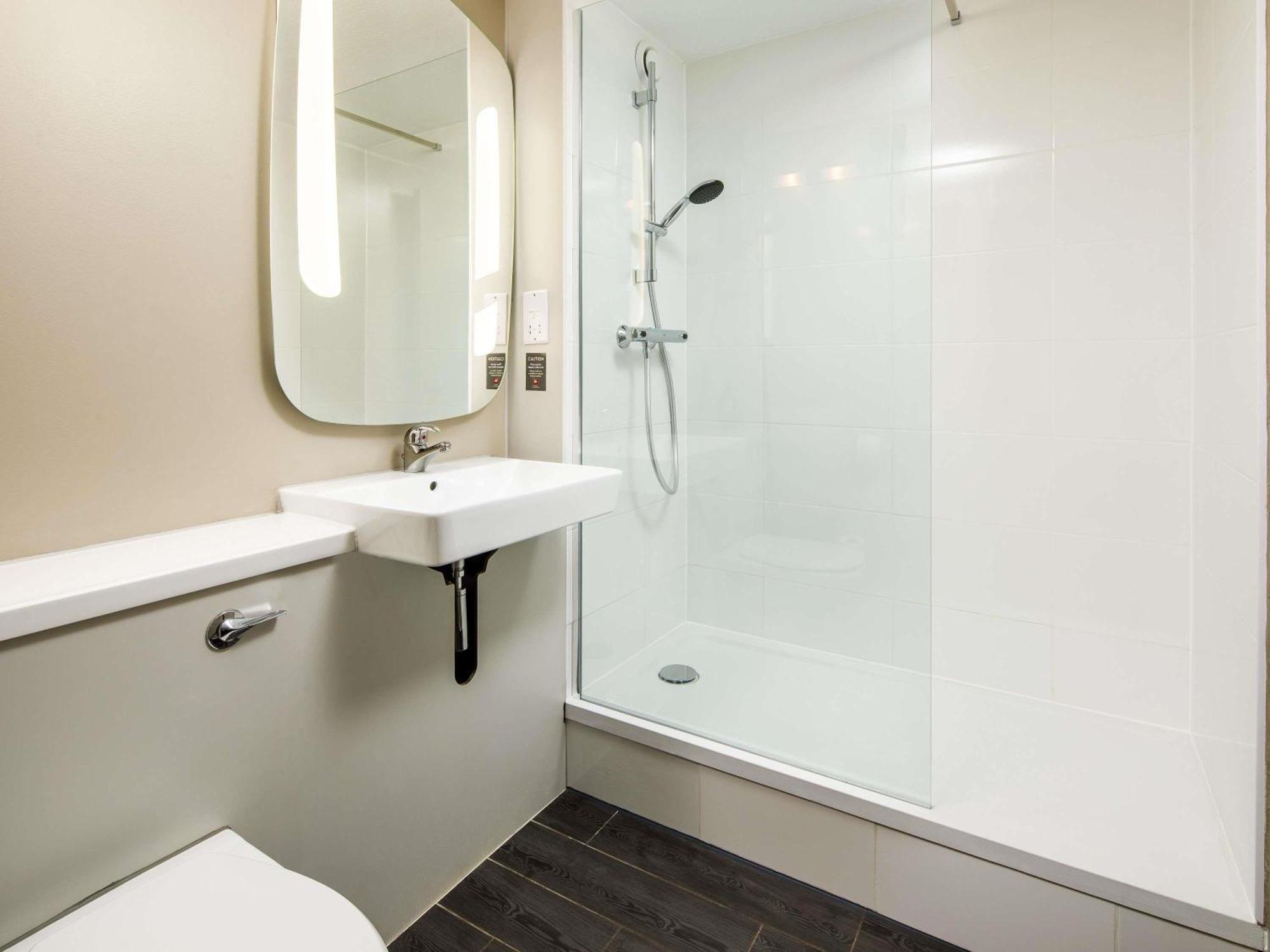 Ibis Coventry South Exterior foto